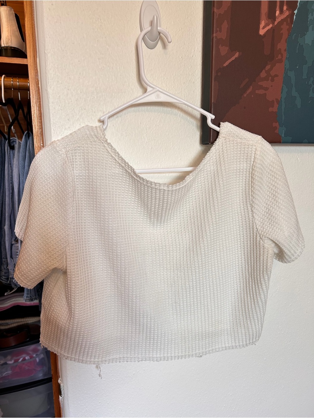 SHEIN White Short Sleeve V-Neck Waffle Crop Top - Picture 2 of 3